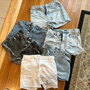 Jean shorts barely worn. Brands GAP and American Eagle. Size 4 and size 27